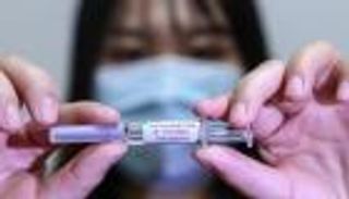 الجزائر تتسلم 200 ألف جرعة من لقاح "سينوفارم" الصيني