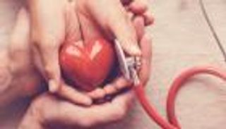 8 نصائح للوقاية من الأزمات القلبية.. صحة الأسنان مهمة