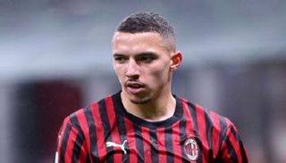 بن ناصر نجم ميلان الإيطالي