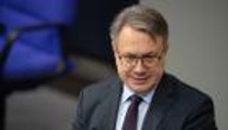 "فساد الكمامات".. فضيحة تهز البرلمان الألماني