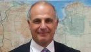 سفير بريطانيا يكشف سبب عقوبات مسؤول شرطة الحوثي