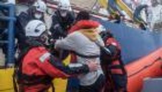 إنقاذ 45 مهاجرا قبالة سواحل ليبيا.. و150 في عداد المفقودين