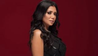 الفنانة رانيا يوسف