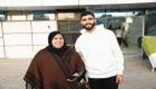 بالصور.. سيدة تتبرع بذهبها لتجديد عقد فرجاني ساسي مع الزمالك