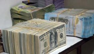 انهيار حاد لليرة السورية