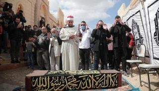 صلاة الجنازة على الفنان يوسف شعبان