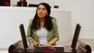 قمع أردوغان .."الشعوب الديمقراطي" يكشف حصيلة ضحاياه