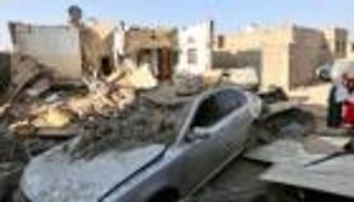 جريمة حوثية بمأرب.. صاروخ باليستي يفاقم معاناة النازحين