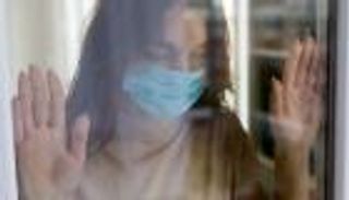 كورونا حول العالم.. إصابات جديدة في الصين و"تحذير" من هذا الدواء