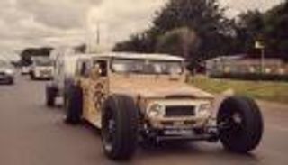 أغرب السيارات المعدلة من طراز تويوتا "لاند كروزر".. وحوش الطرق الوعرة