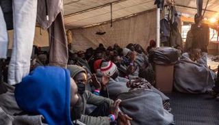 المهاجرون على متن سفينة الإنقاذ سي ووتش