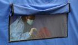 لقاحات كورونا تصل أفريقيا.. ومفاجأة بأول دولة تنال جرعات فايزر