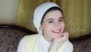 بالصور.. مصرية ترسم نجوم الفن بالمربى والعسل وأطعمة أخرى