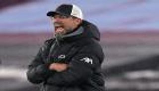 مستشهدا بمانشستر سيتي.. كلوب يفسر موسم ليفربول الكارثي