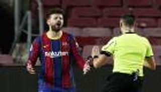 أسوأ من المتوقع.. صدمة لبرشلونة بسبب بيكيه
