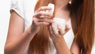 فوائد الفازلين للشعر