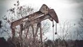 النفط يواصل حصد مكاسب "الثلوج" وقوة أوبك+