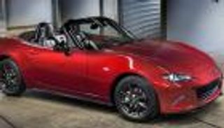 سيارات لا يستطيع طوال القامة شراءها.. إليك السبب