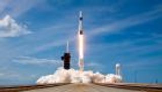 نجاح مؤقت لصاروخ سبايس إكس الفضائي