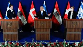 نتنياهو يتوسط مستشار النمسا ورئيسة وزراء الدنمارك