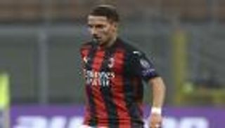 من الكاميرون.. ميلان يجد الحل للتغلب على إصابات بن ناصر