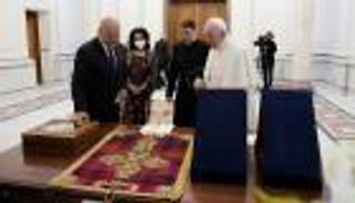 هدية العراق إلى البابا فرنسيس.. قطعة لا مثيل لها في العالم