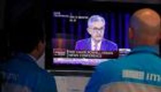 تصريحات باول تصيب الأسهم الأمريكية بانهيار حاد.. "ناسداك" يهوي 10%