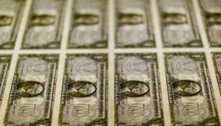 عملات ورقية من الدولار  في مكتب النقش والطباعة بواشنطن 