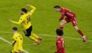 كلاسيكو الدوري الألماني.. هاتريك ليفاندوفسكي يكبد دورتموند هزيمة قاتلة