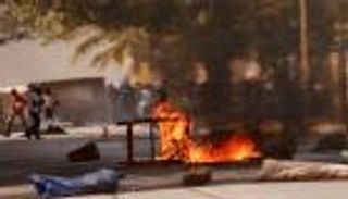 أعمال الشغب تتصاعد في السنغال إثر تمديد توقيف معارض 