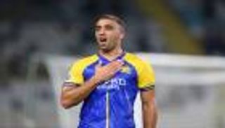 حمد الله يحسم مستقبله مع النصر.. واستقبال مايكون بـ"الركل والصفع"