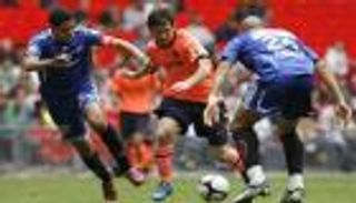 الأهلي المصري يستغل لابورتا لإعادة علاقاته مع برشلونة