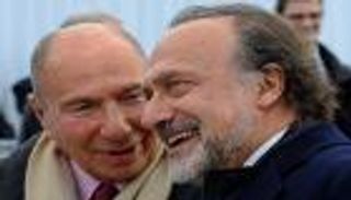 ساويرس ينعى رجل "الرافال": العالم خسر إنسانا عظيما