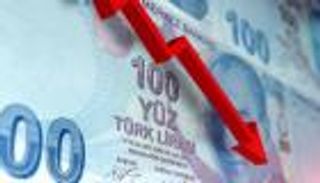هبوط الليرة التركية.. رحلة 15 يوما في التعاسة