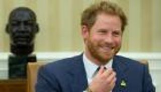 الأمير هاري: والدي لا يرد على اتصالاتي.. وأعيش بـ"أموال أمي"