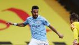 ليس محرز.. نجم مانشستر سيتي لاعب الشهر في الدوري الإنجليزي