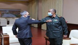 الفريق أول ركن عبد الفتاح البرهان خلال لقاء رئيس بعثة 