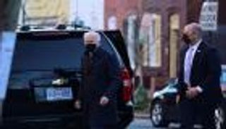 الرئيس الأمريكي معلقا على زيارة البابا للعراق: تاريخية