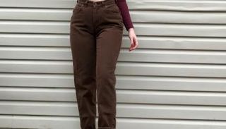 الجينز البني 