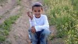 طفل يعثر على تمثال عمره 2500 عام.. وإسرائيل تمنحه جائزة