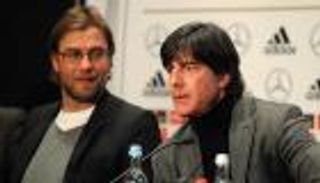 مدرب ألمانيا يشعل لعبة الكراسي الموسيقية.. وليفربول الضحية