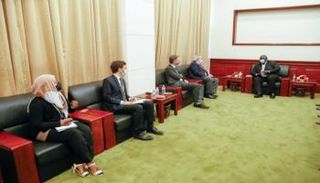لقاء عقار بالمبعوث البريطاني للسودان