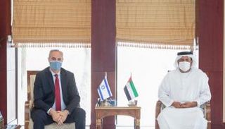 جانب من مباحثات تطوير العلاقات التجارية بين أبوظبي وإسرائيل