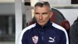 "تاجر وليس مدربا".. انتفاضة زملكاوية ضد عودة "الهارب" كارتيرون