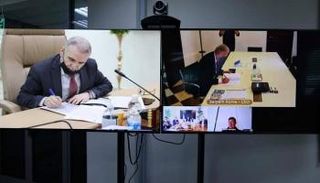 رئيس مؤسسة النفط الليبية وشركة سايبم الإيطالية