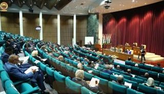 جانب من جلسة البرلمان الليبي بمدينة سرت بهدف منح الثقة لحكومة الدبيبة