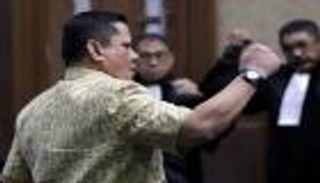 السجن 4 سنوات.. إندونيسيا تحاكم نابليون بونابرت