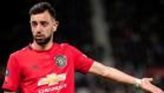 هل يوافق مانشستر يونايتد؟.. فيرنانديز يرفض المساواة بمحمد صلاح
