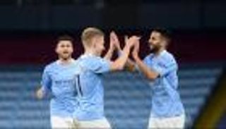 4 سنوات تضع رياض محرز على عرش نجوم الدوري الإنجليزي