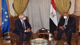 لقاء سابق بين سامح شكري وجوزيب بوريل 